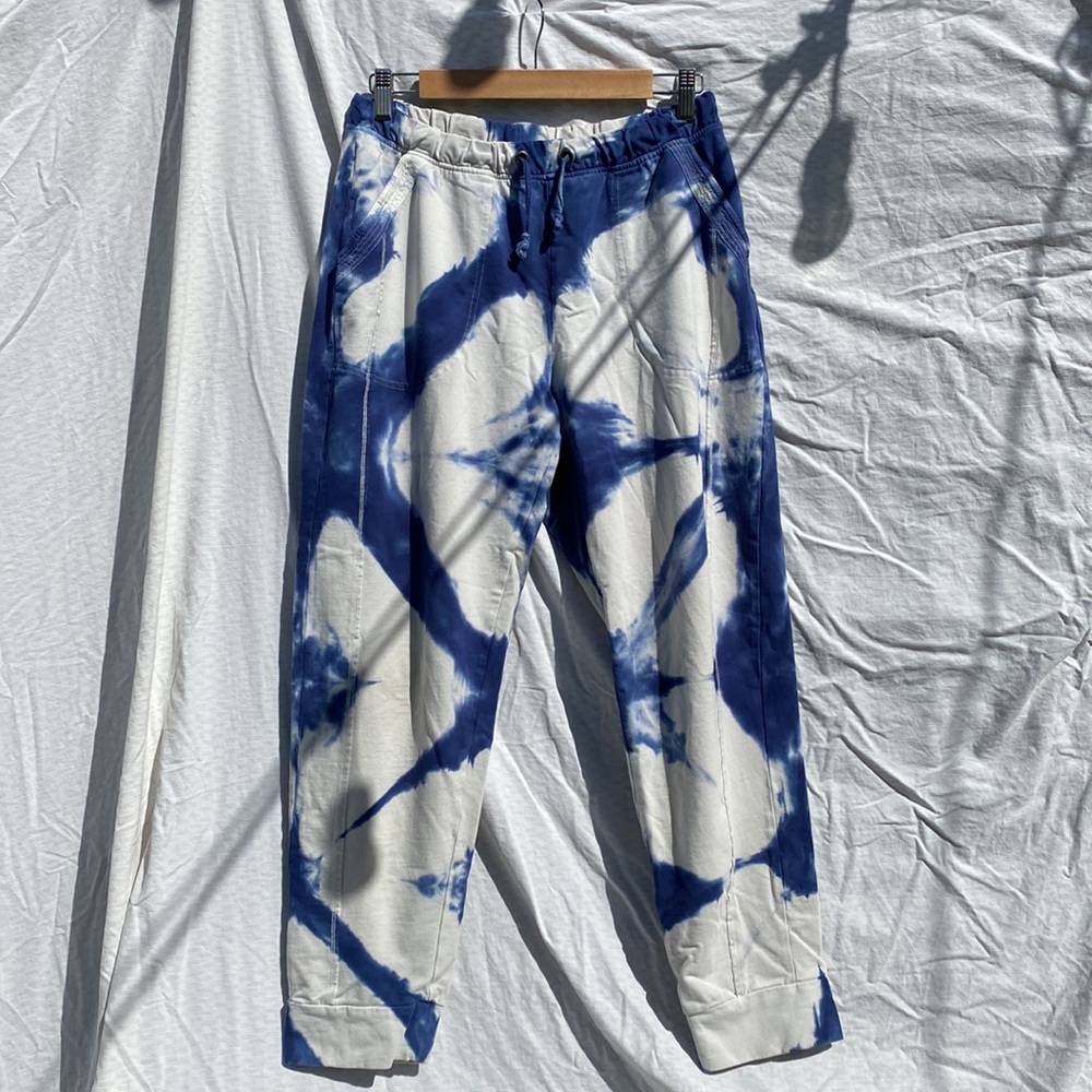 Hand-dyed shibori Anthropologie Dylan cropped joggers